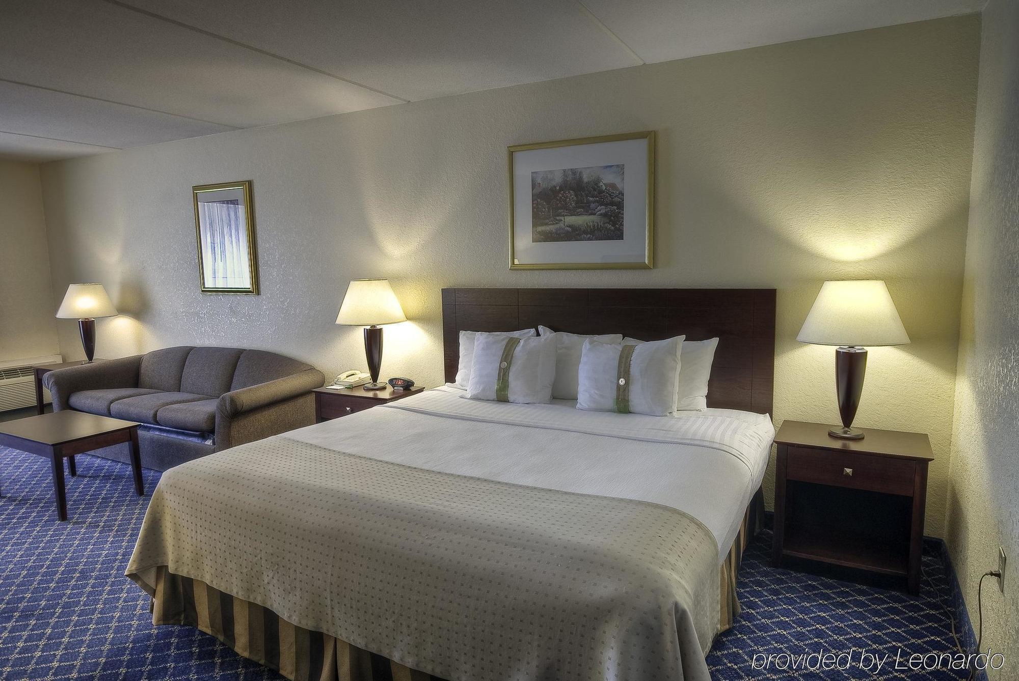 Boxboro Regency 3*