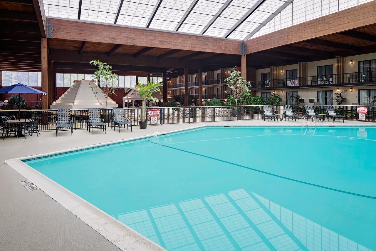 Hotel Boxboro Regency Boxborough