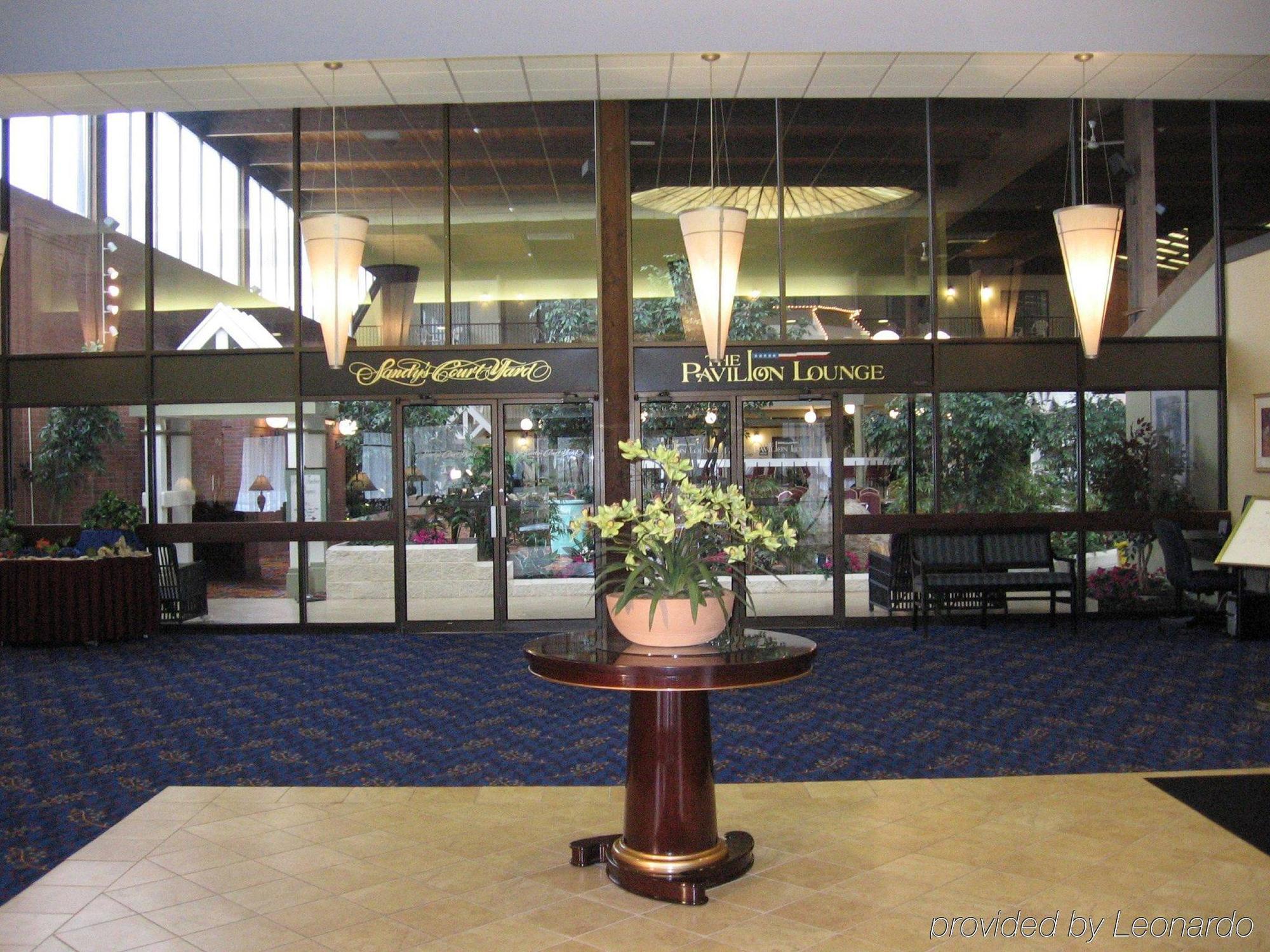 Hotel Boxboro Regency