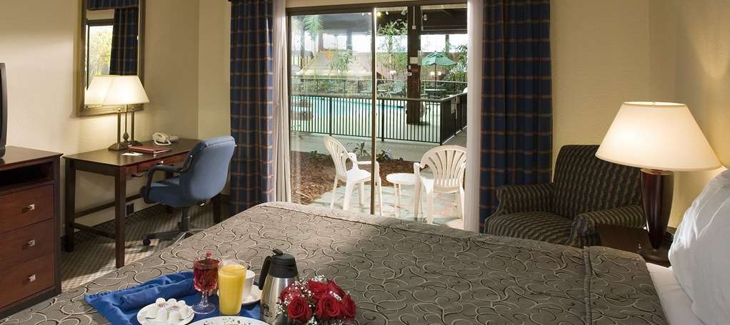 Boxboro Regency 3*