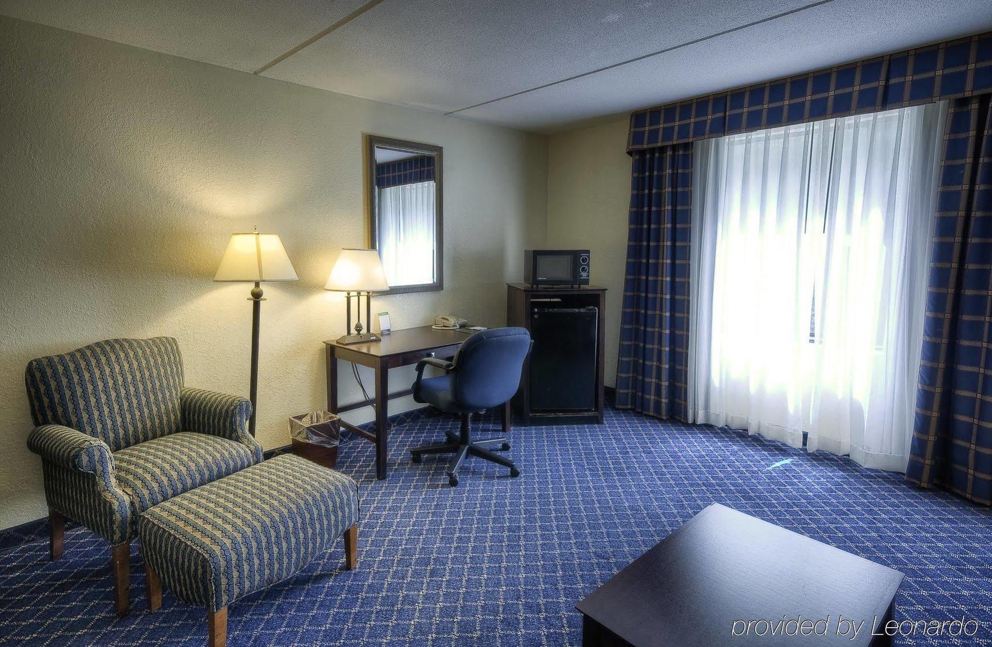 Boxboro Regency 3*
